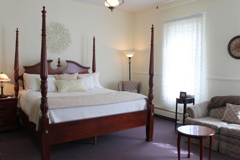 Kennedy Inn St. Andrews By The Sea Екстериор снимка