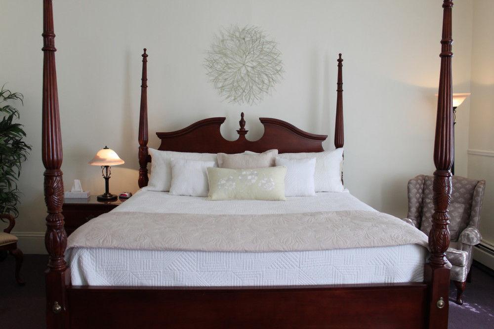 Kennedy Inn St. Andrews By The Sea Екстериор снимка