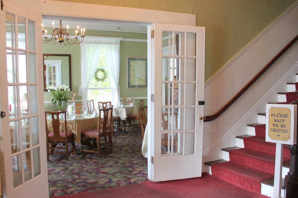 Kennedy Inn St. Andrews By The Sea Екстериор снимка